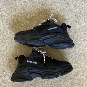 Balenciaga Triple S Men's Black Chunky Sneakers